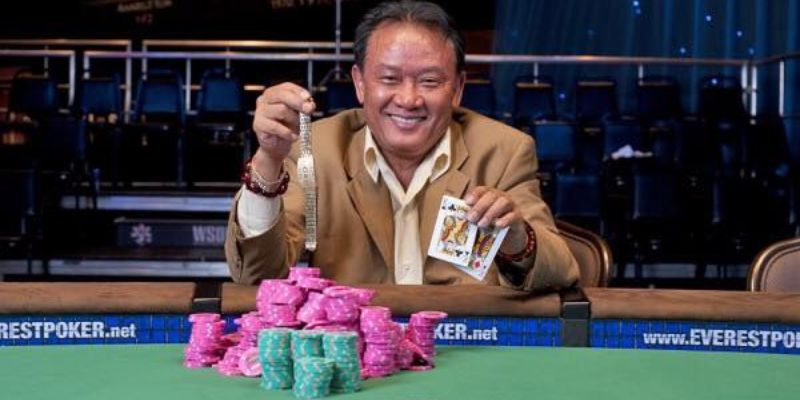 Cao thủ đánh Poker Men Nguyễn